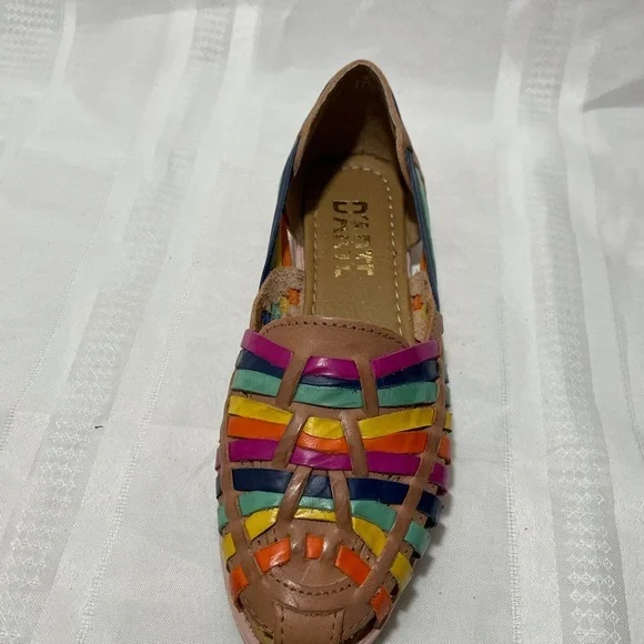 Traditional multi color sandals - Picture 3 of 5